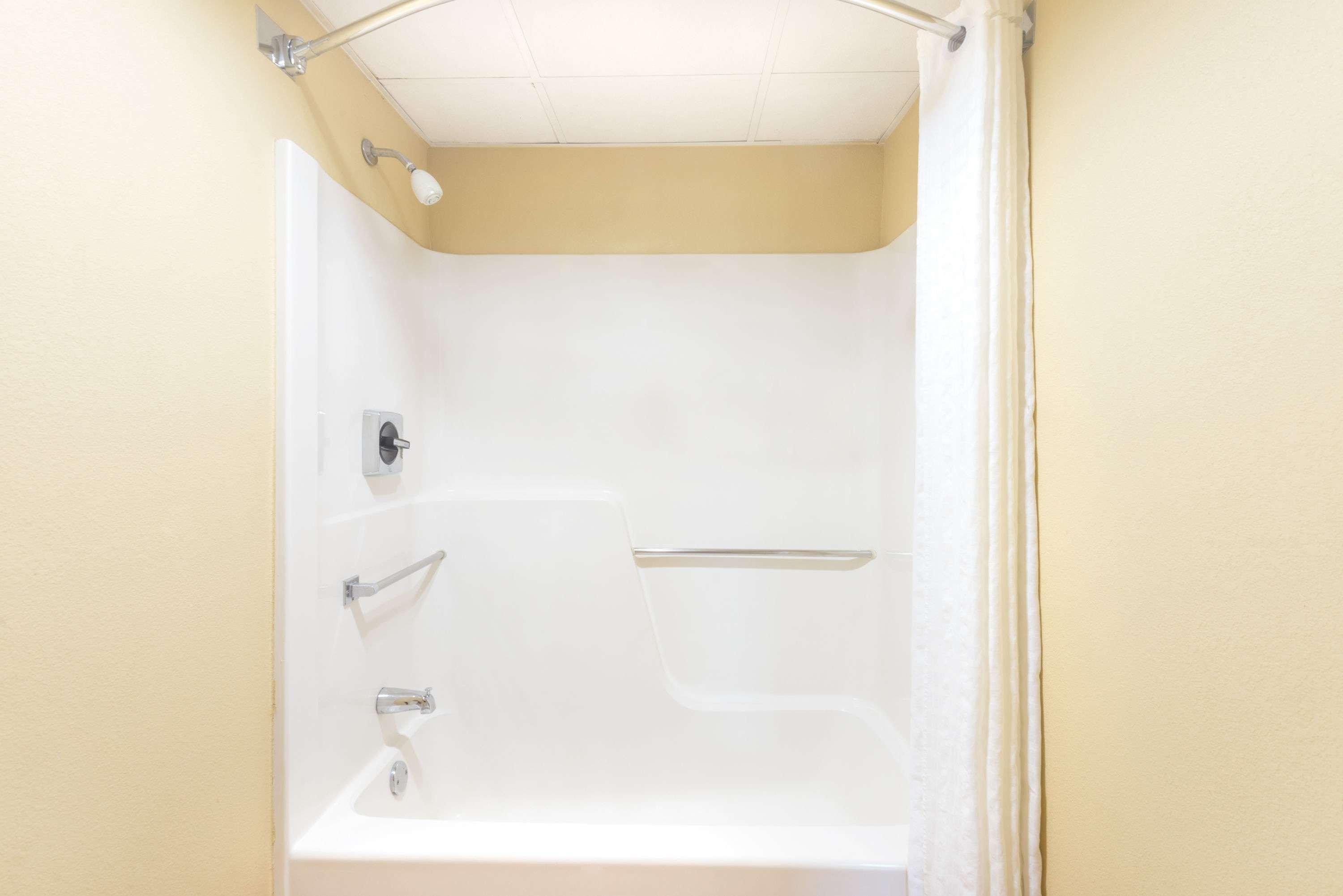 Days Inn By Wyndham Hagerstown I-70 Екстер'єр фото