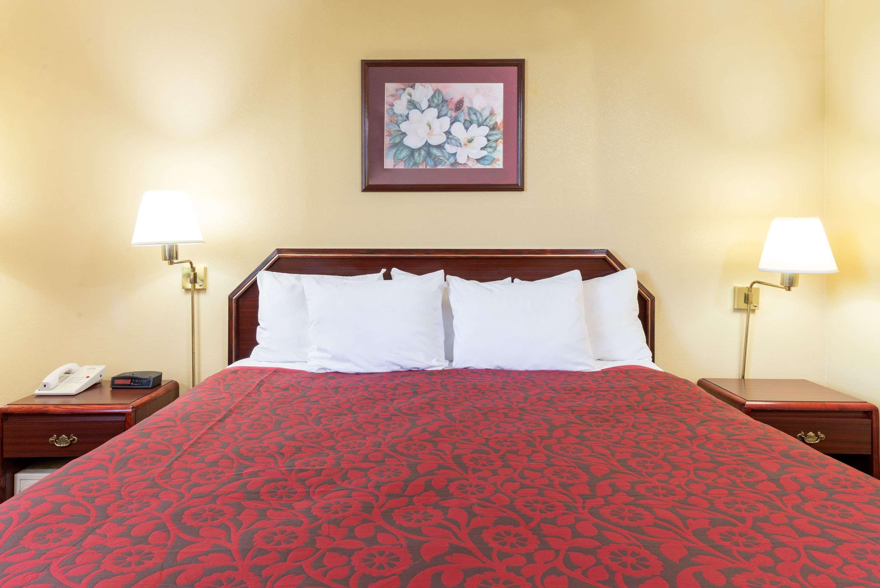 Days Inn By Wyndham Hagerstown I-70 Екстер'єр фото